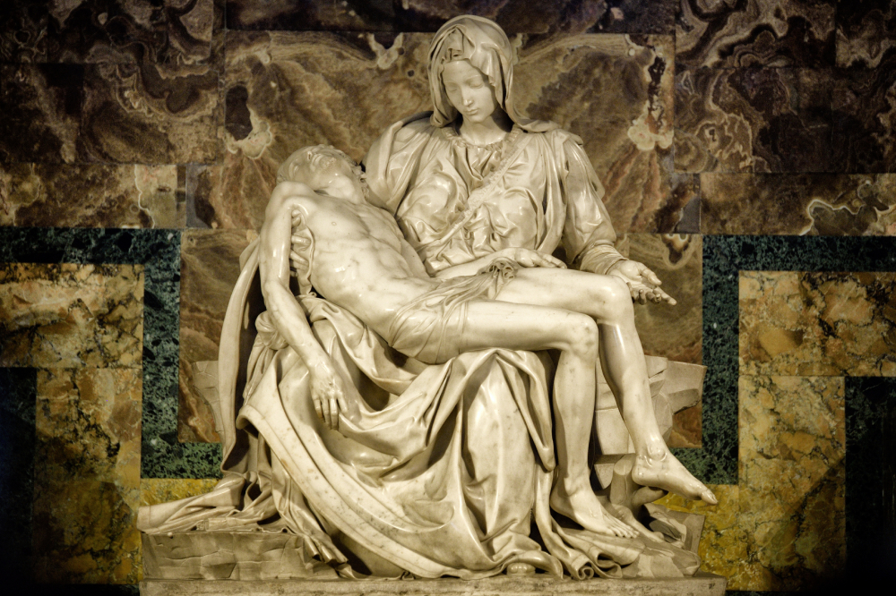 Pieta Michała Anioła Buonarrotiego: historia i opis jednego z najpiękniejszych dzieł sztuki na świecie