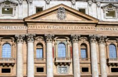 Jak wybiera sie papieza konklawe