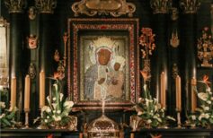 Czarna Madonna z Częstochowy namalowana przez św. Łukasza Czarna Madonna